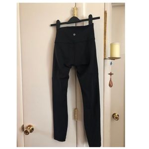 Lululemon Wunder Under Size 4